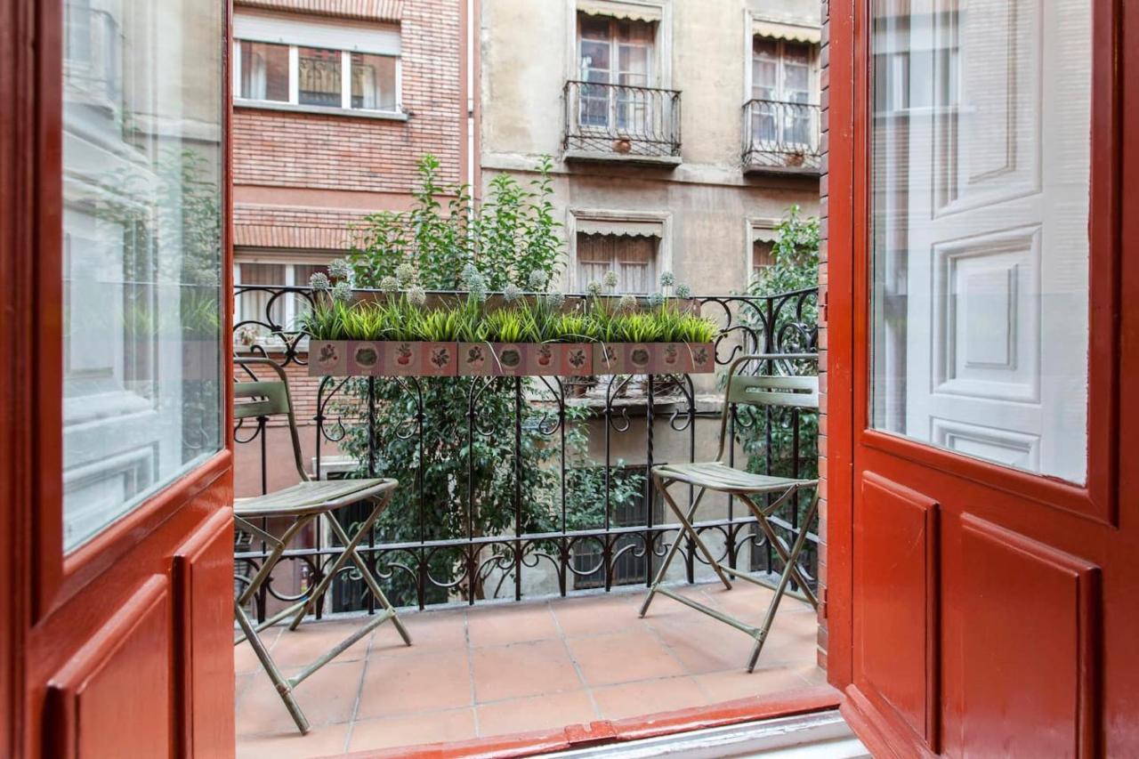 La Casa De La Luna Madrid Exterior photo